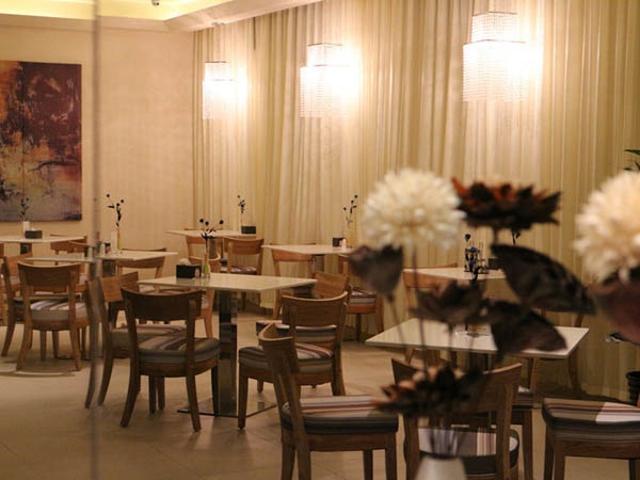 Jinjiang Inn Select Xining West Wusi Road New Hualian Square Екстериор снимка