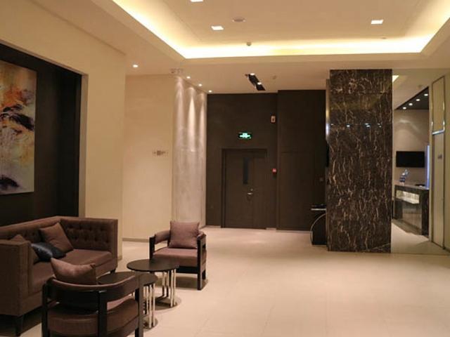 Jinjiang Inn Select Xining West Wusi Road New Hualian Square Екстериор снимка